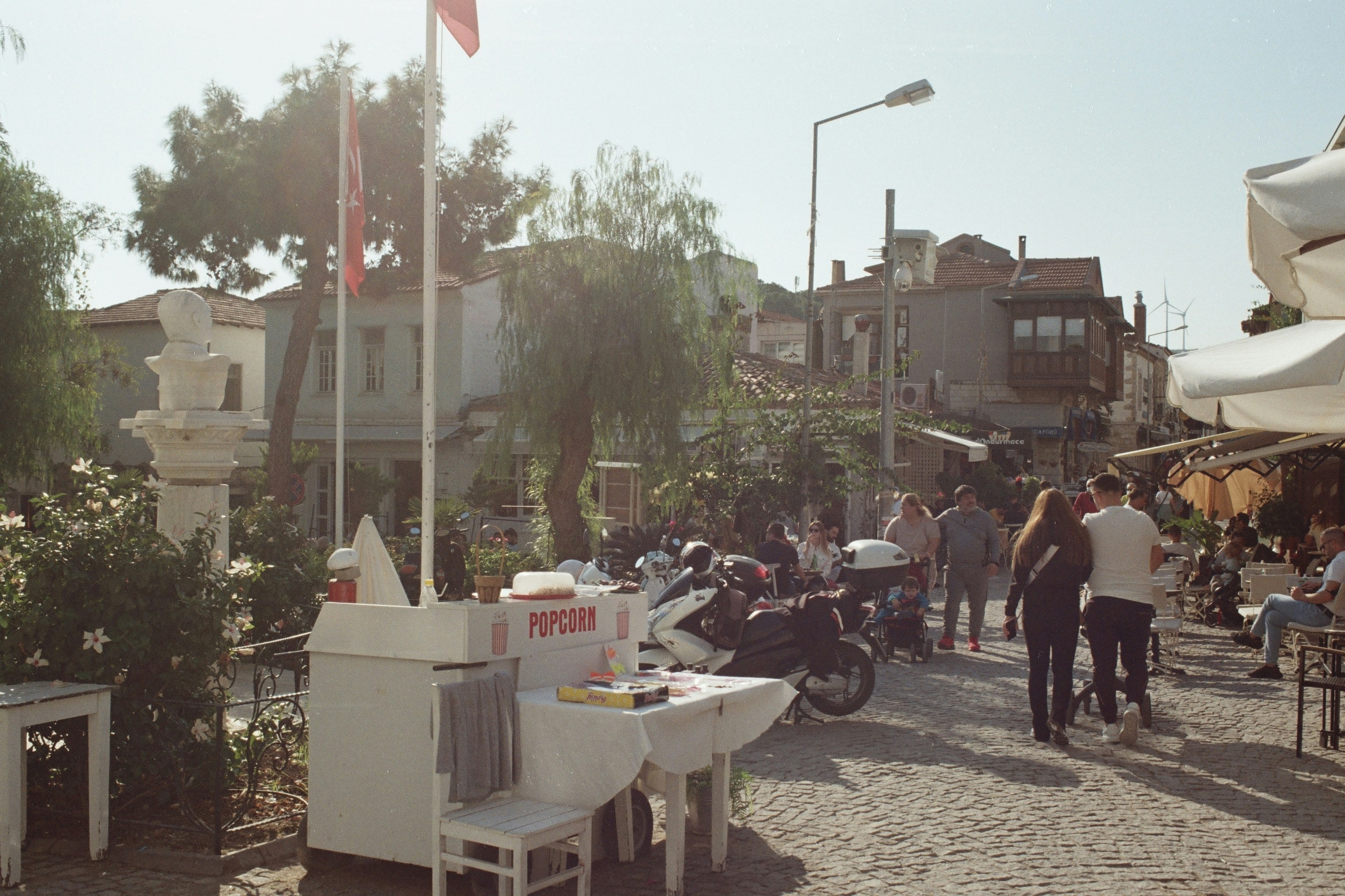 2025年 12/5 土耳其13天浪漫之旅 Kusadasi --(100km1h20m)İzmir--(315km4h)Canakkale 庫薩達斯-伊茲密爾--恰納卡萊