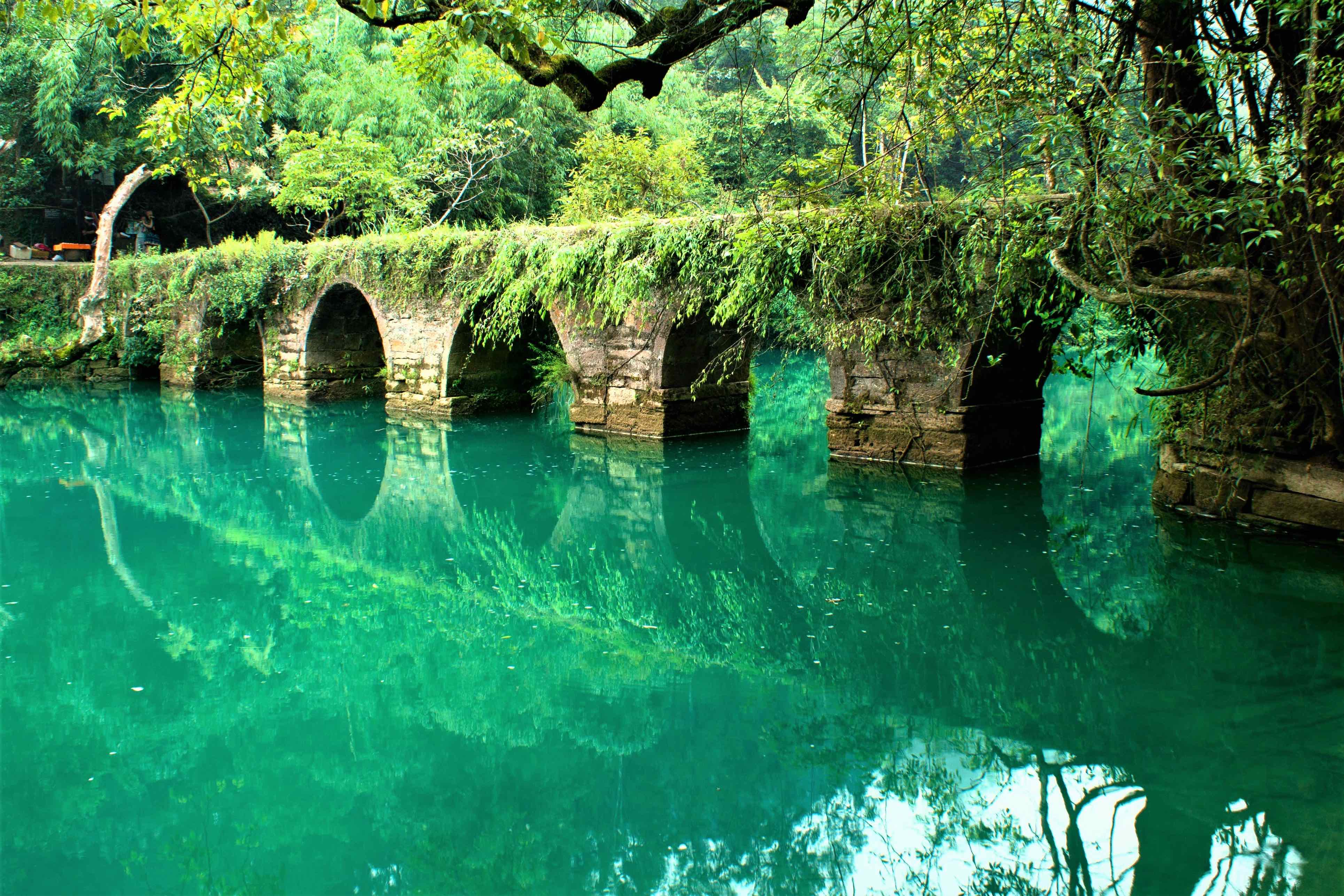 2026年 3/10 貴州多彩風情 賞花11日遊 貴陽－青岩古鎮(電瓶車)－貴安櫻花園－安順